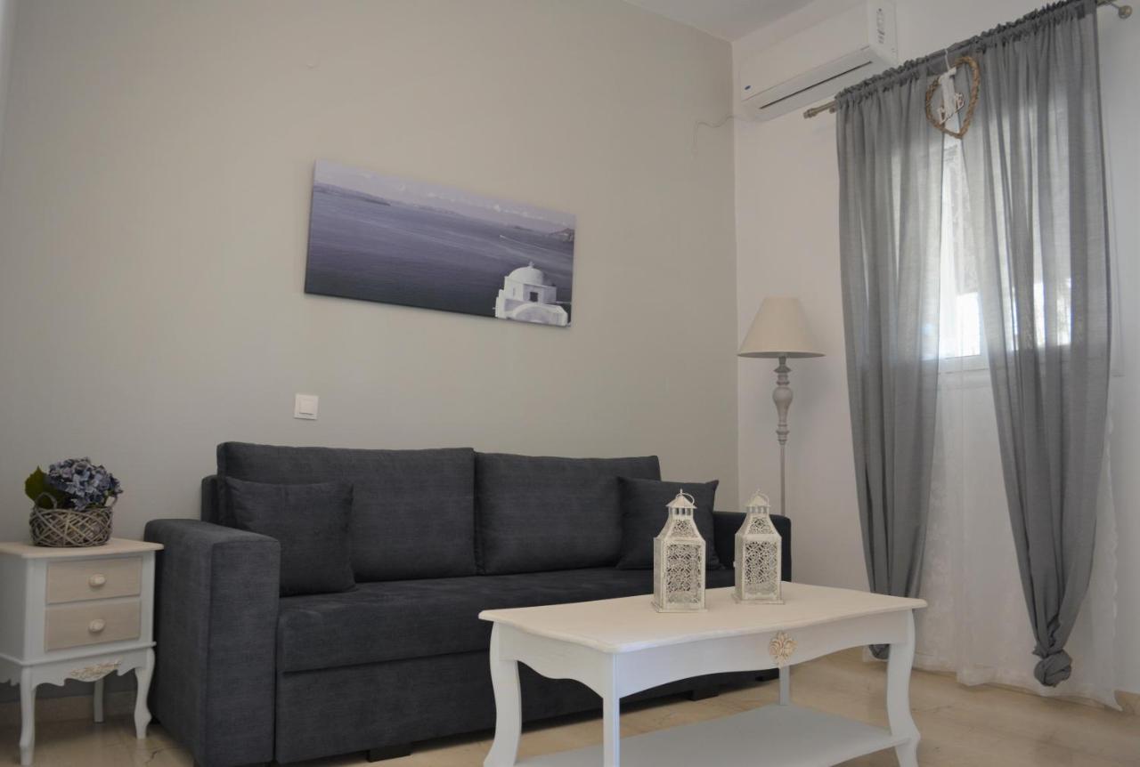 Anezinas Place Apartamento Perissa  Exterior foto